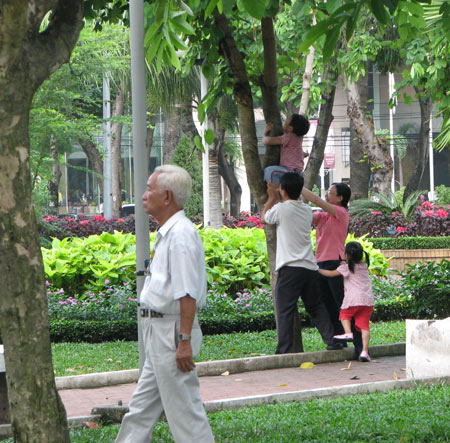 saigonpark2.jpg