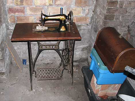 alte-singer-naehmaschine